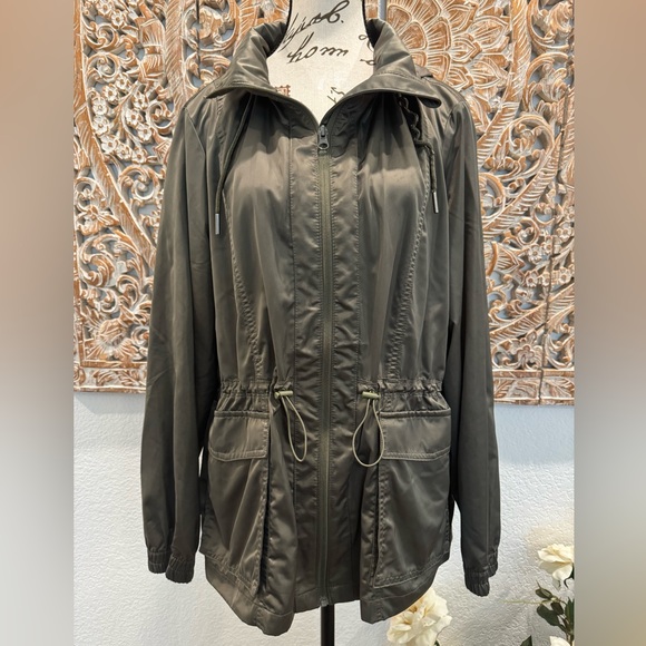 AVIA Army Green Commuter Jacket, Hooded, Zip Front, Lightweight- size L - Picture 6 of 14